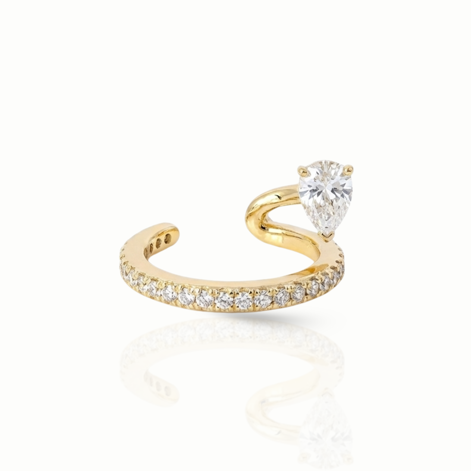 Timeless essentials Floating Diamond Ear Cuff