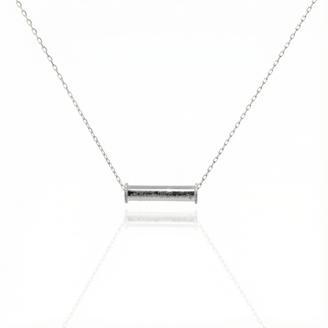 Zeeana Engraving Diamond Necklace