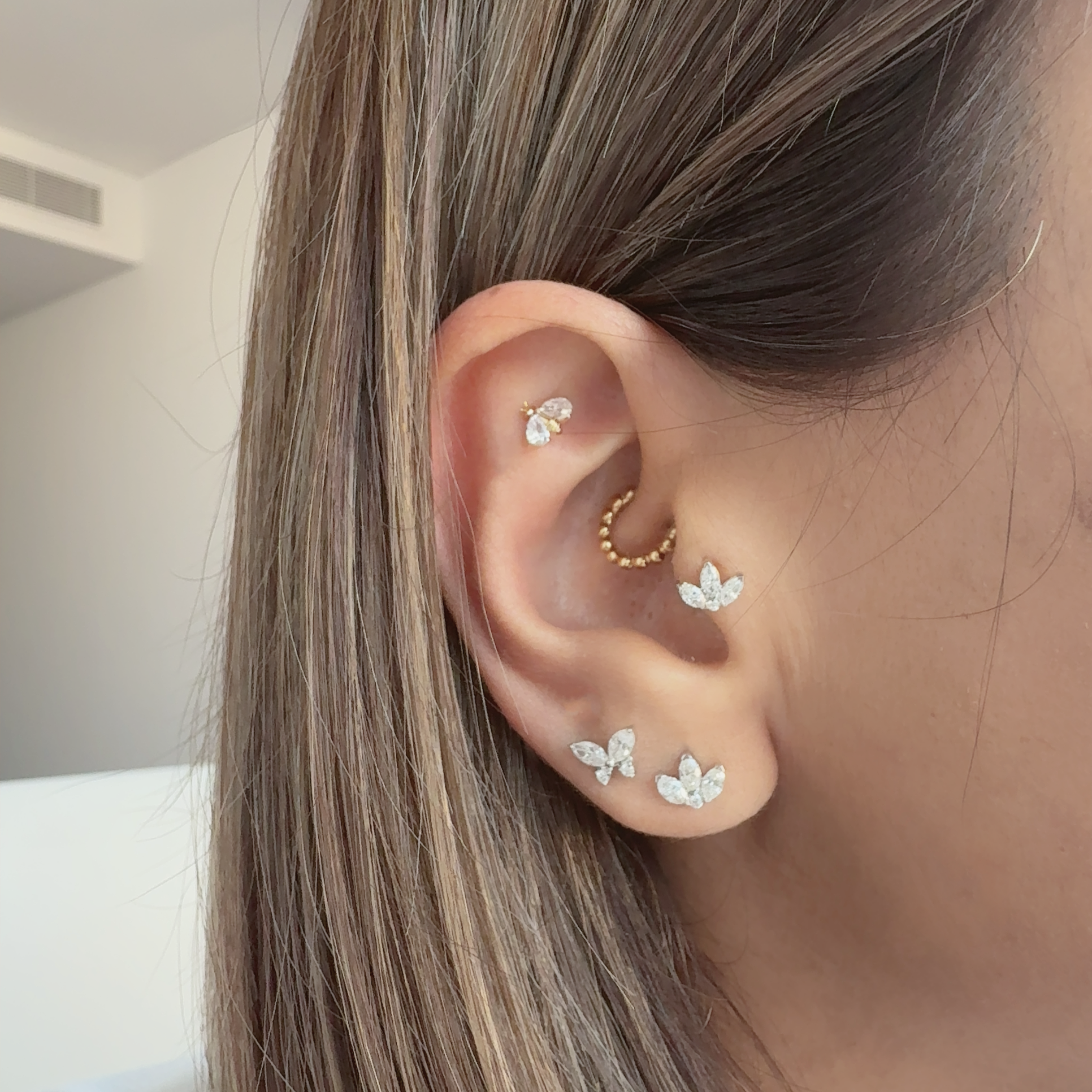Timeless essentials Marquise Ear Studs