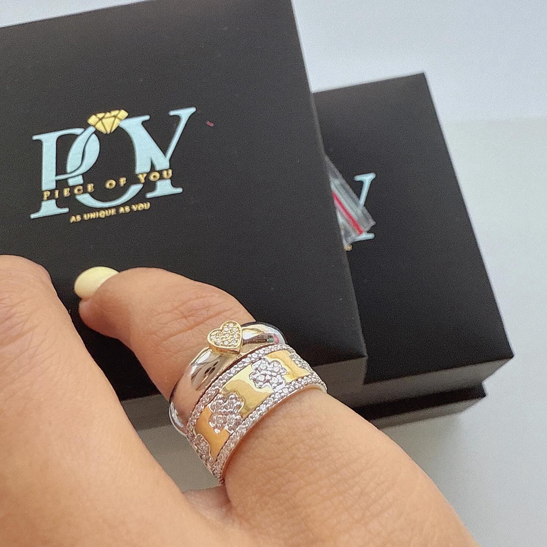 Timeless essentials Petite Heart Pinky Band