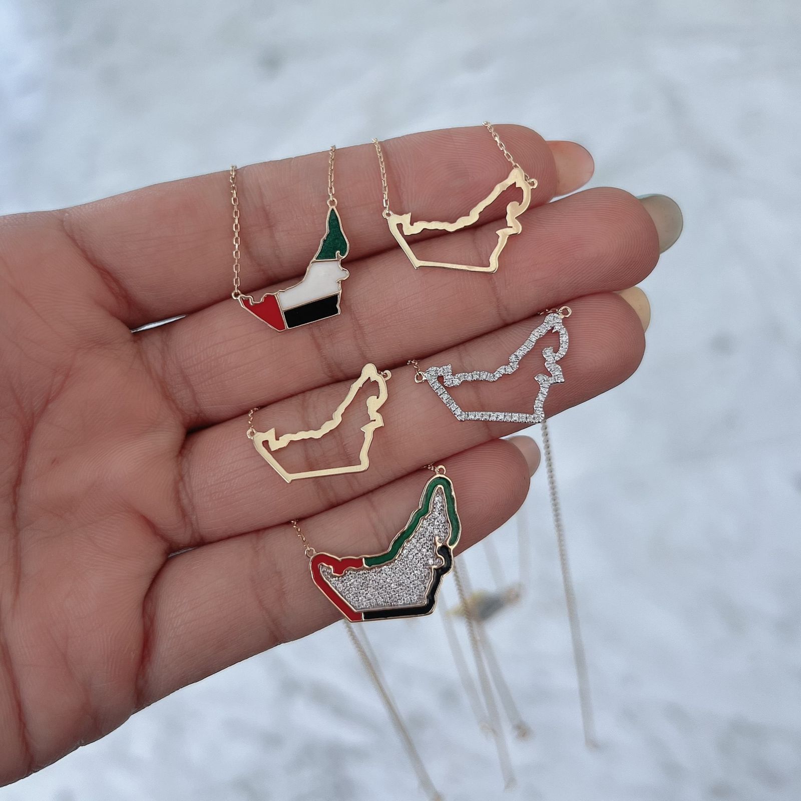 UAE Heritage Outline Necklace