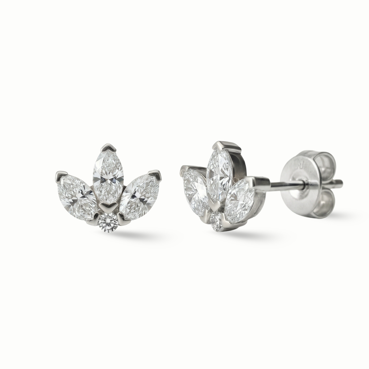 Timeless essentials Marquise Ear Studs