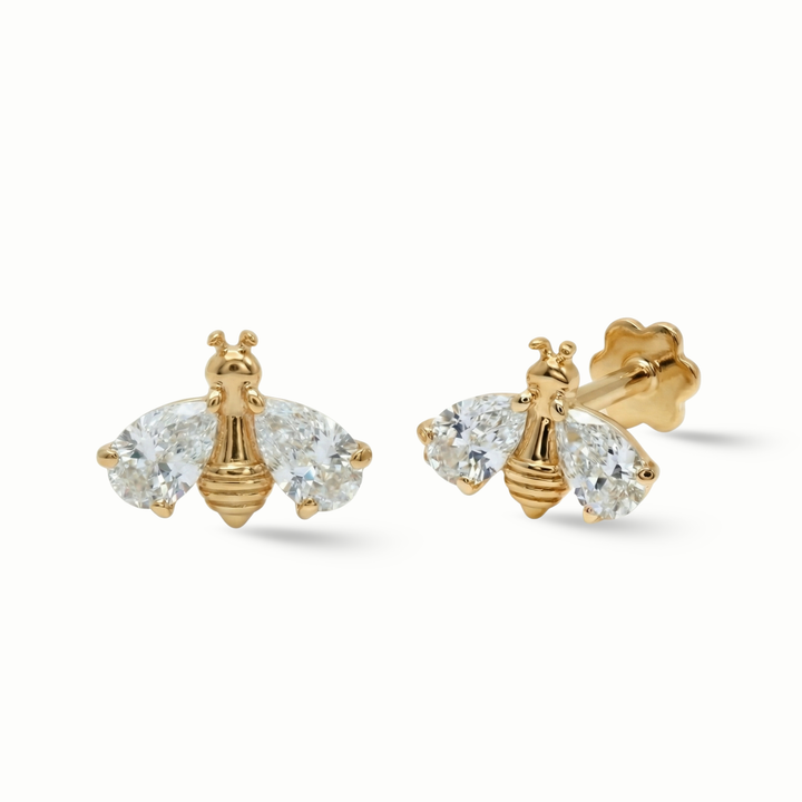 Timeless essentials Bee Ear Studs