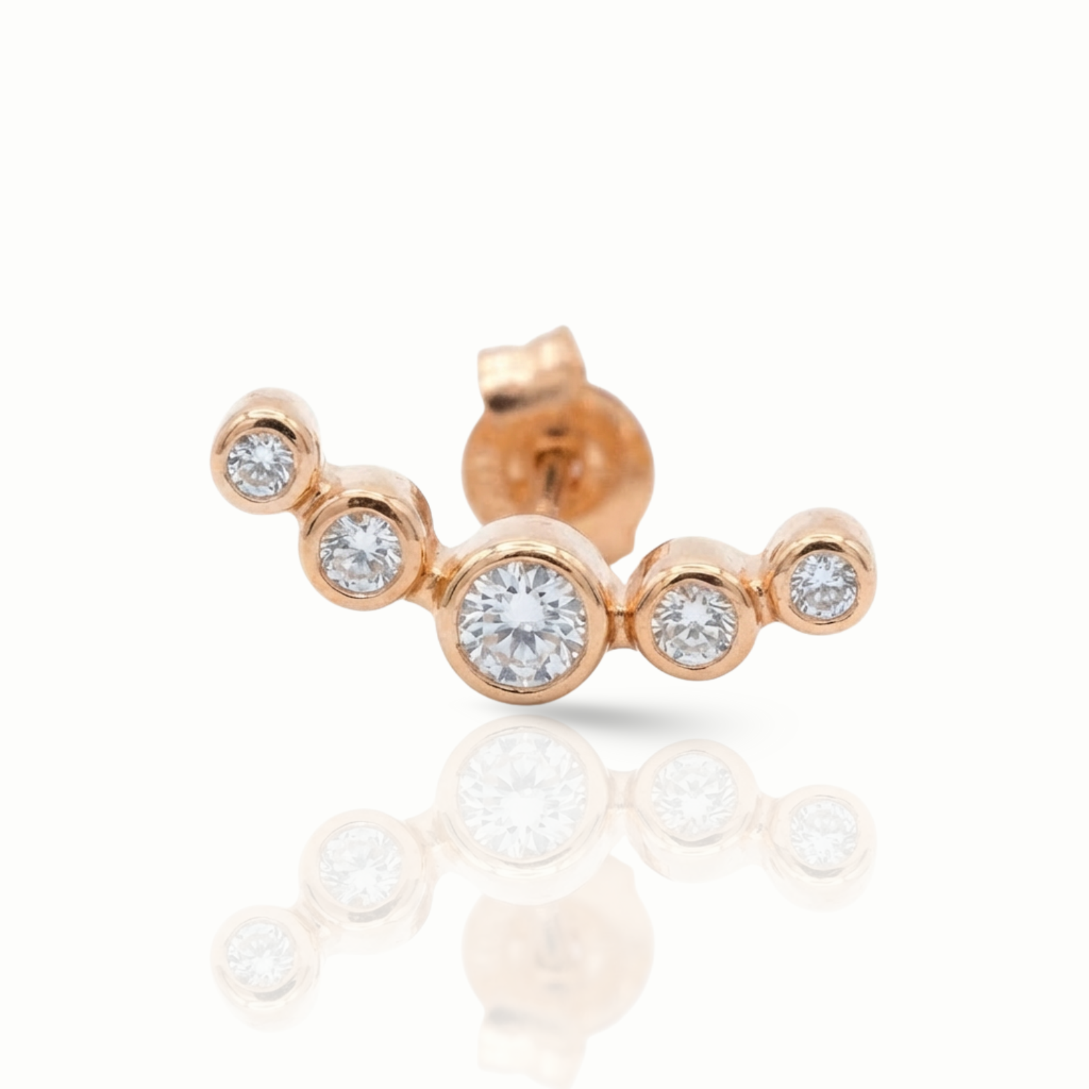 Timeless essentials 5 Diamonds Bezel Earring