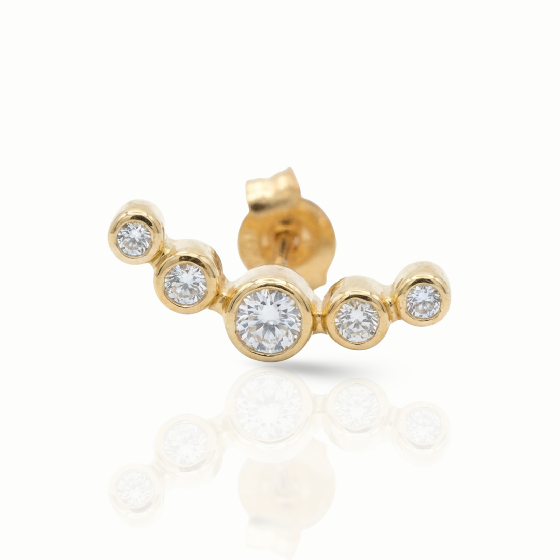Timeless essentials 5 Diamonds Bezel Earring