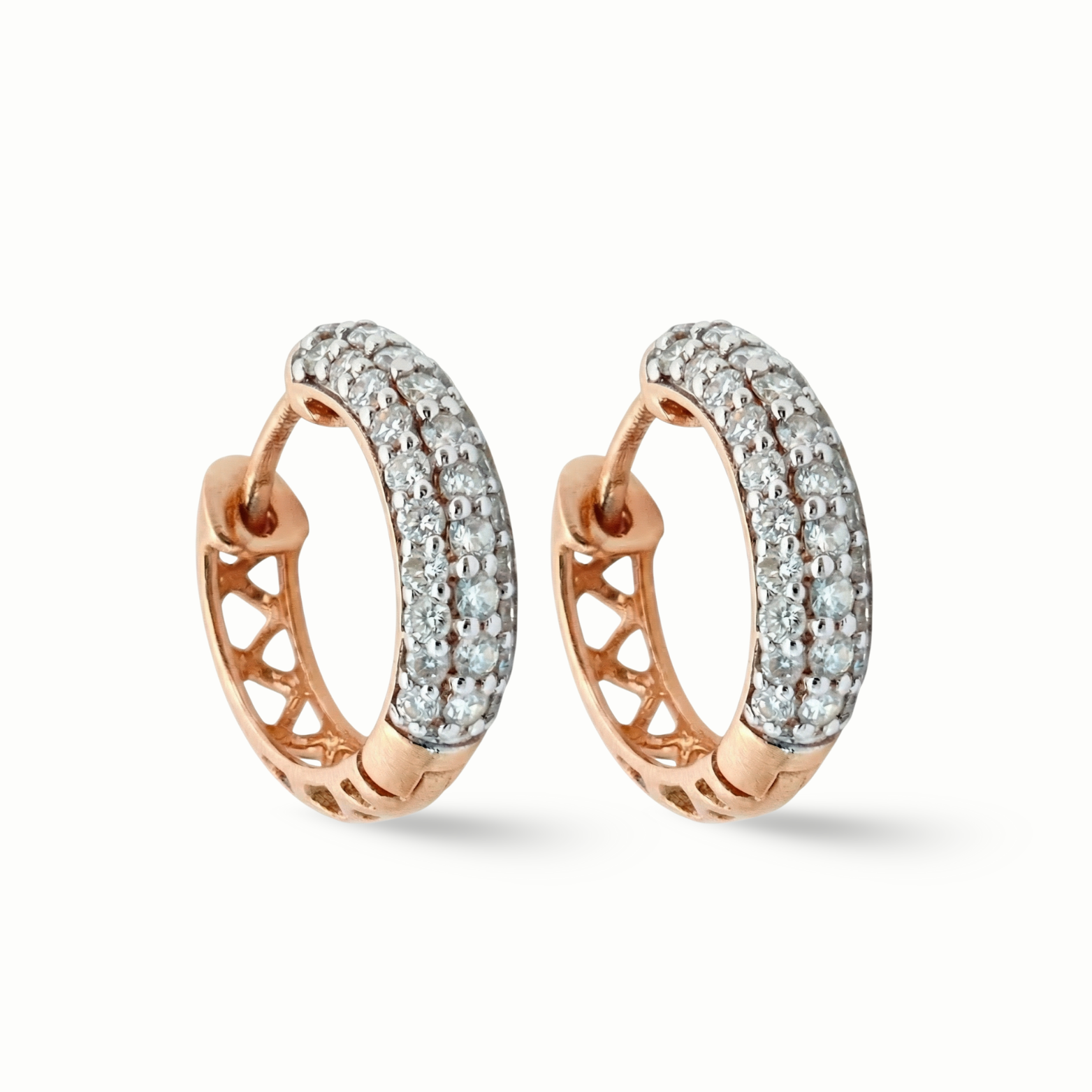 Timeless essentials Statement 3 Style Diamond Huggies