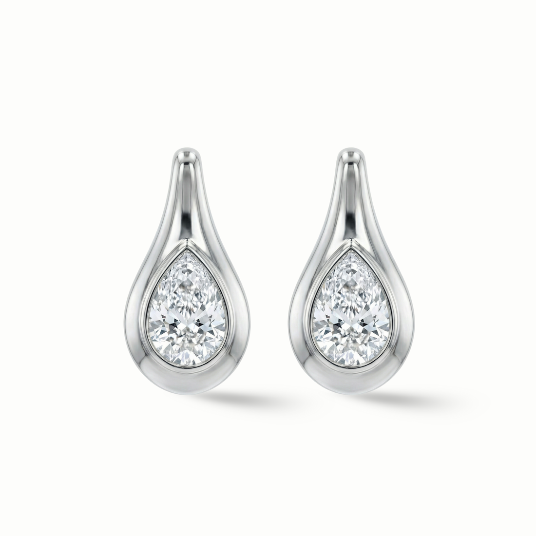 Amara Droplet Soliatire Huggies