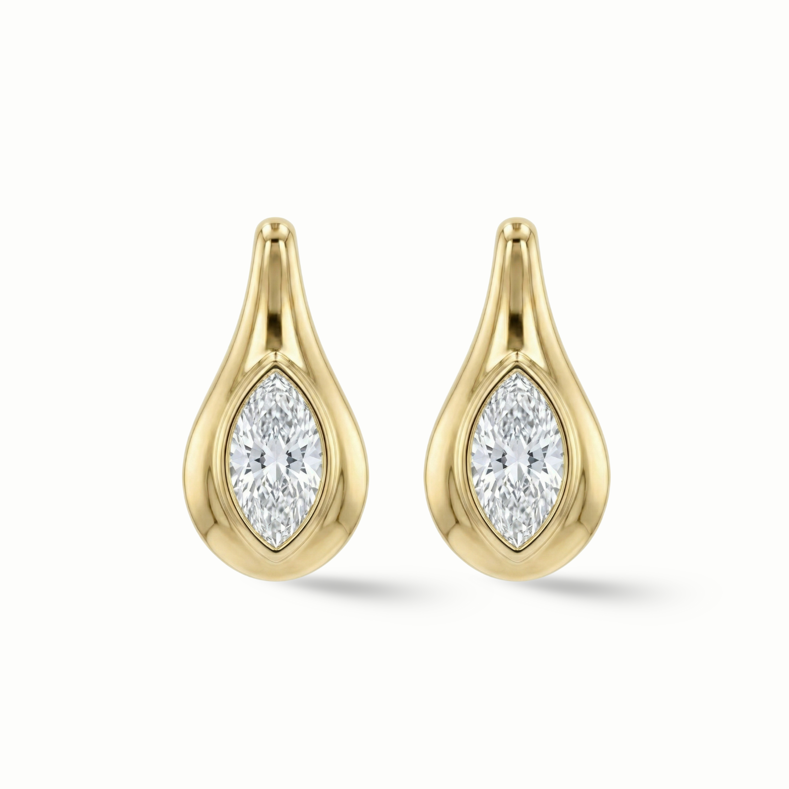 Amara Droplet Soliatire Huggies