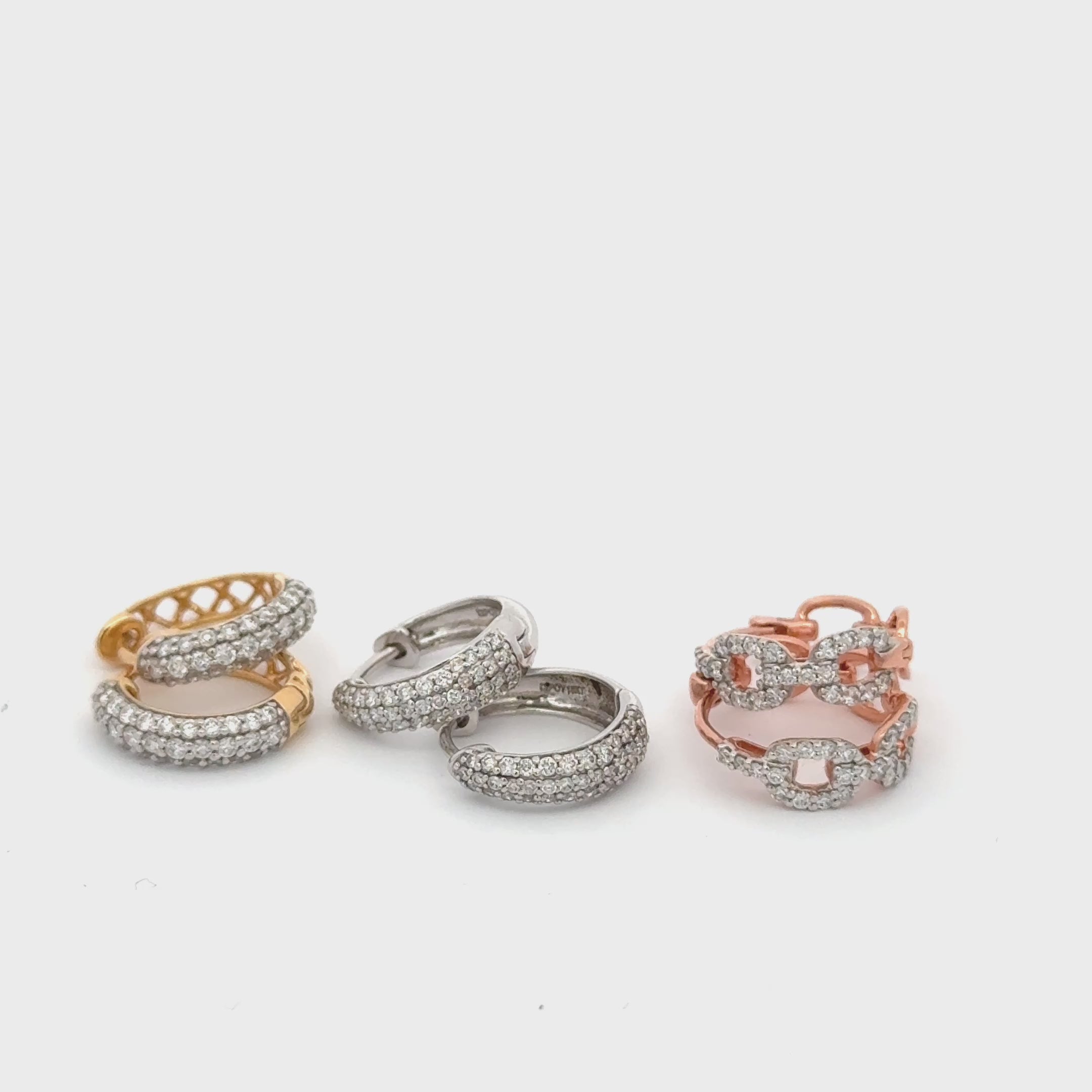 Timeless essentials Statement 3 Style Diamond Huggies